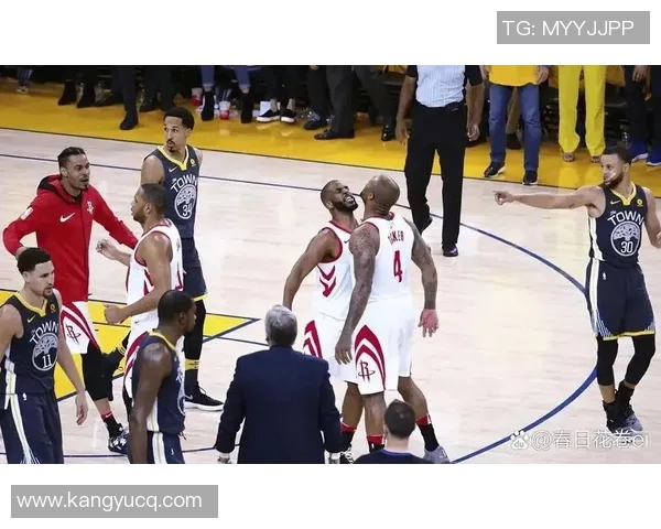 2016年勇士与灰熊季后赛对决回顾及精彩瞬间分析