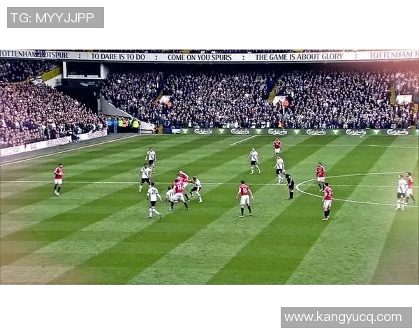 英超经典对决曼联热刺精彩录播回顾与分析